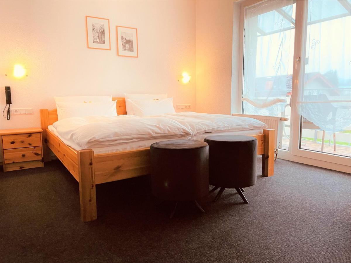 Hotel Orthwein -Kostenfreie Parkplaetze- Cölbe Kültér fotó